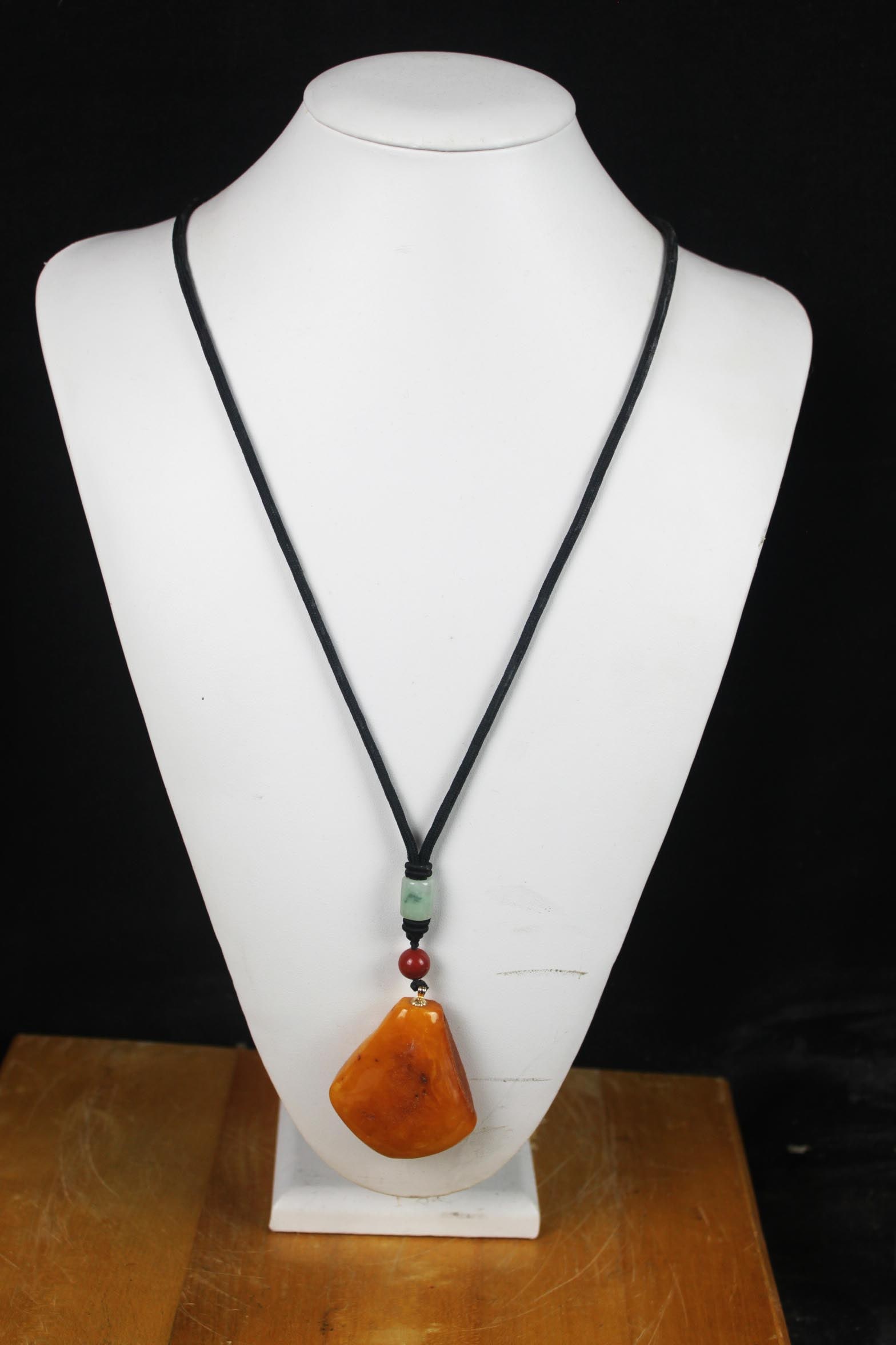 Vintage Amber Pendant: 2''x1.5''x0.5''