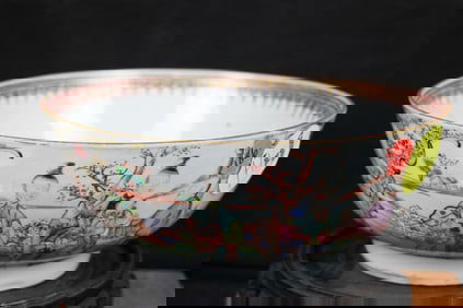 Antique Chinese Porcelain Bowl Pastel Human Pattern