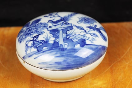 Porcelain Blue and White Porcelain birds Pattern Ink mud Box Study Tabletop Antique Ceramic vase