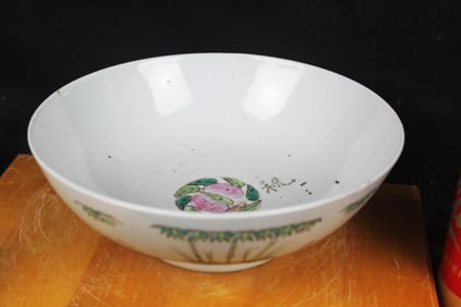 Antique Chinese Export Porcelain Bowl