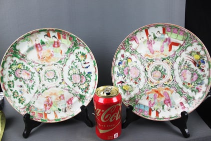Pair of Antique Rose Medallion Plates, A set of 2