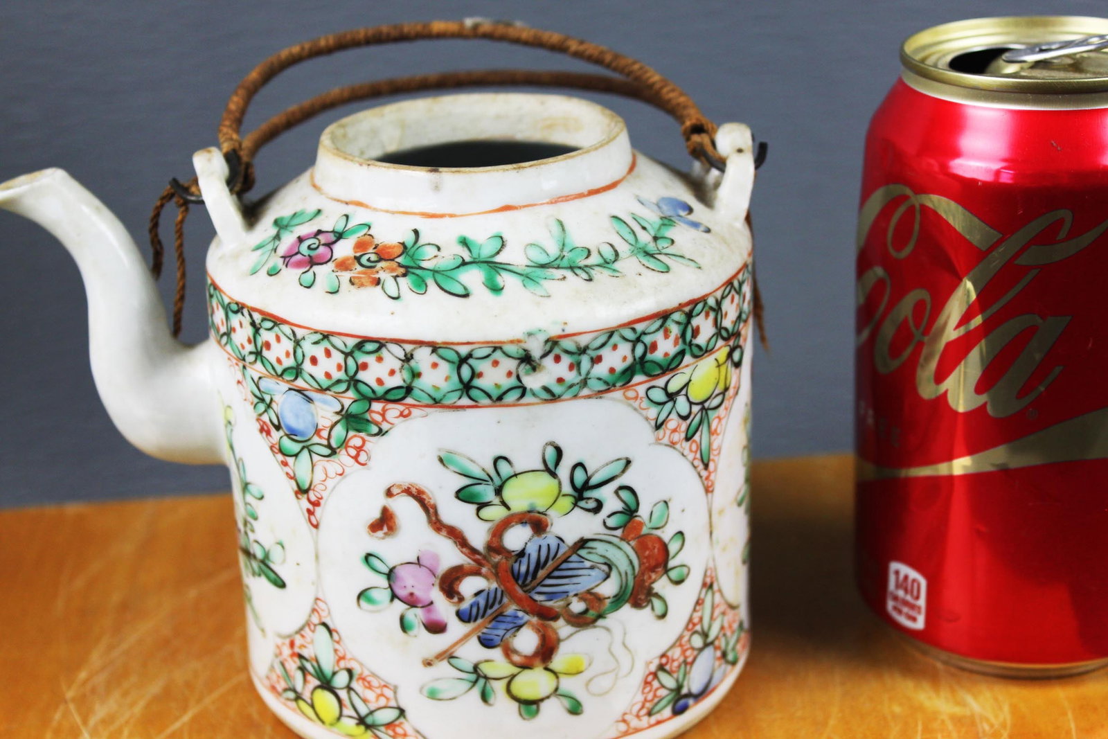 Antique Chinese Famille Rose Porcelain Teapot: 6''x5''x4.5''