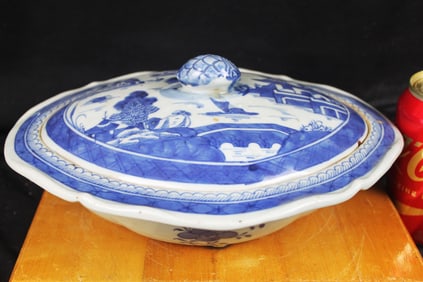 Chinese Export Canton Blue and White Vegetable Dish Tureen As Is