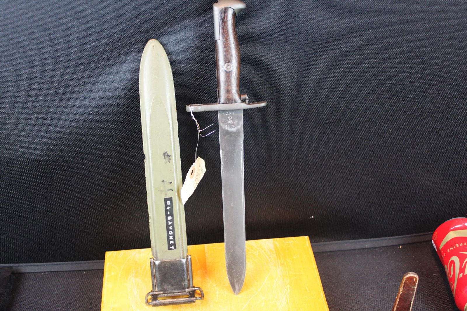 SA 1967 Remington 1903 Bayonet w/ M8A1 Scabbard – U.S. Military 676772 (1 of 8)