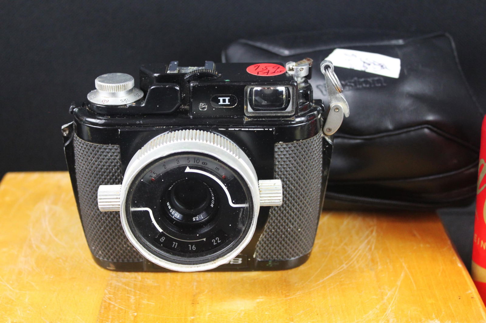 Nikonos II 35mm Underwater Camera – Vintage Nikon Film Camera (1 of 8)