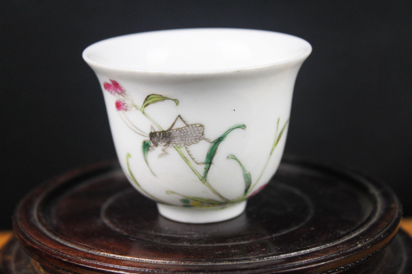 Chinese porcelain teacup with a grasshopper/insect painting: 2.5''x2''