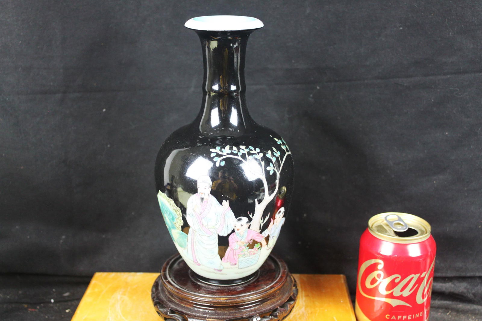 CHINESE BLACK GROUND YU CHUN PING BALUSTER SHAPED VASE (1 of 7)