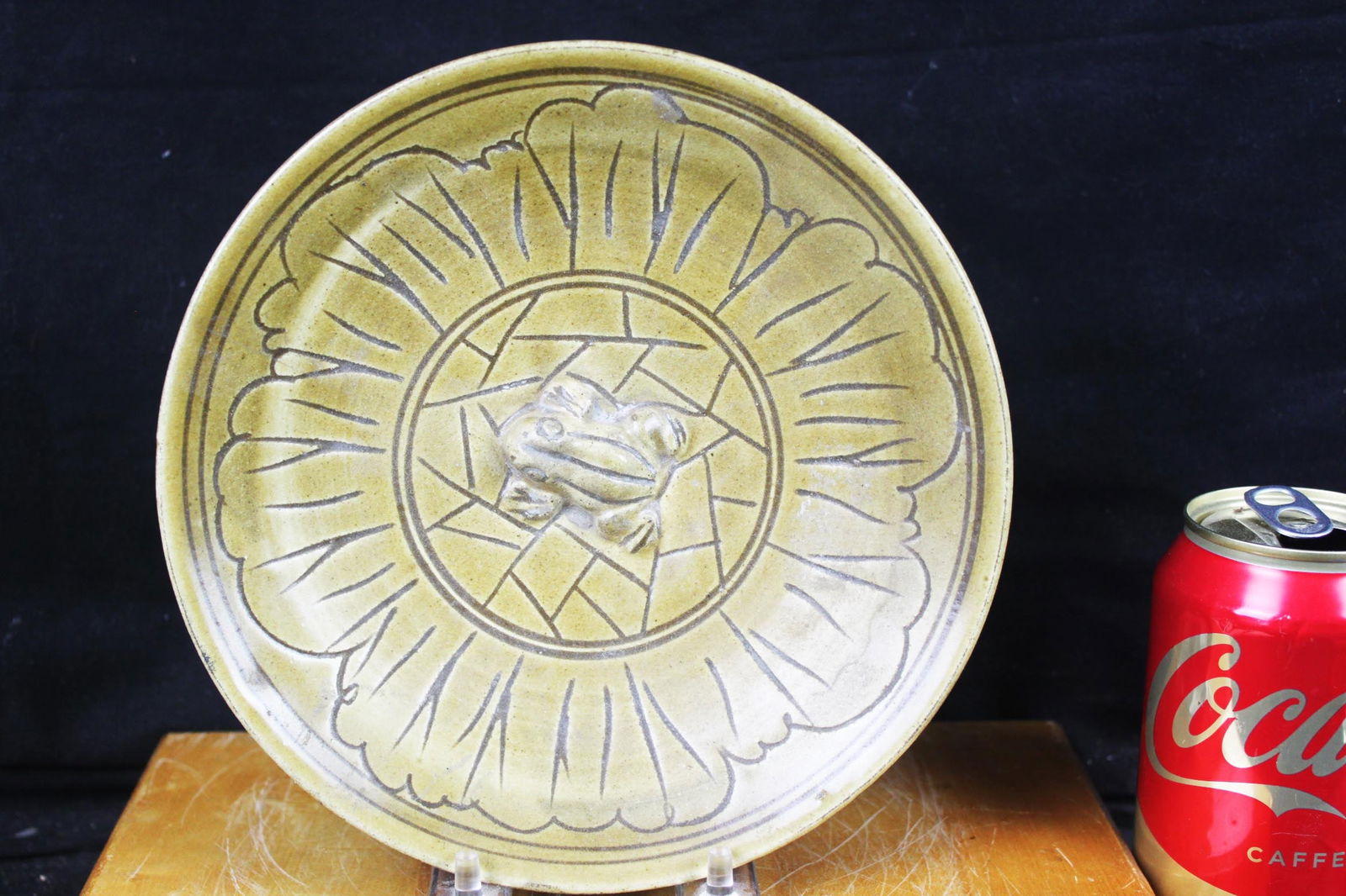 Antique Chinese Cizhou Green Glaze stoneware bowl (1 of 6)