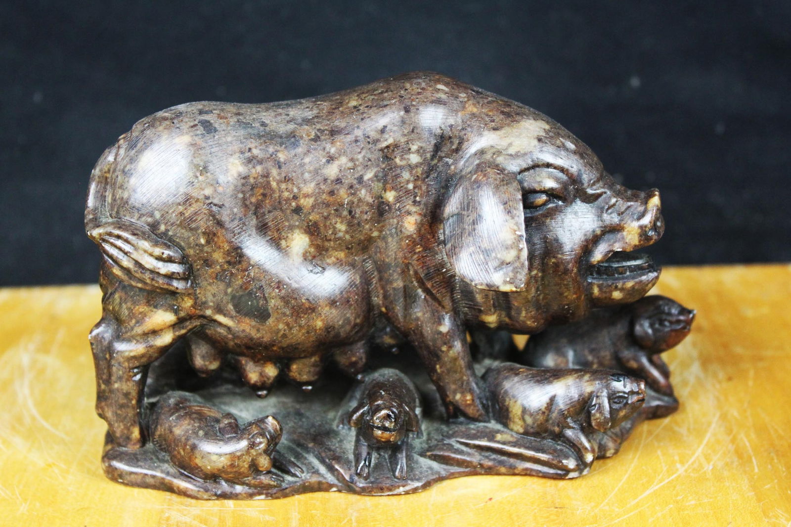 Vintage Chinese Soapstone Sow w/ Piglets Figurine (1 of 8)