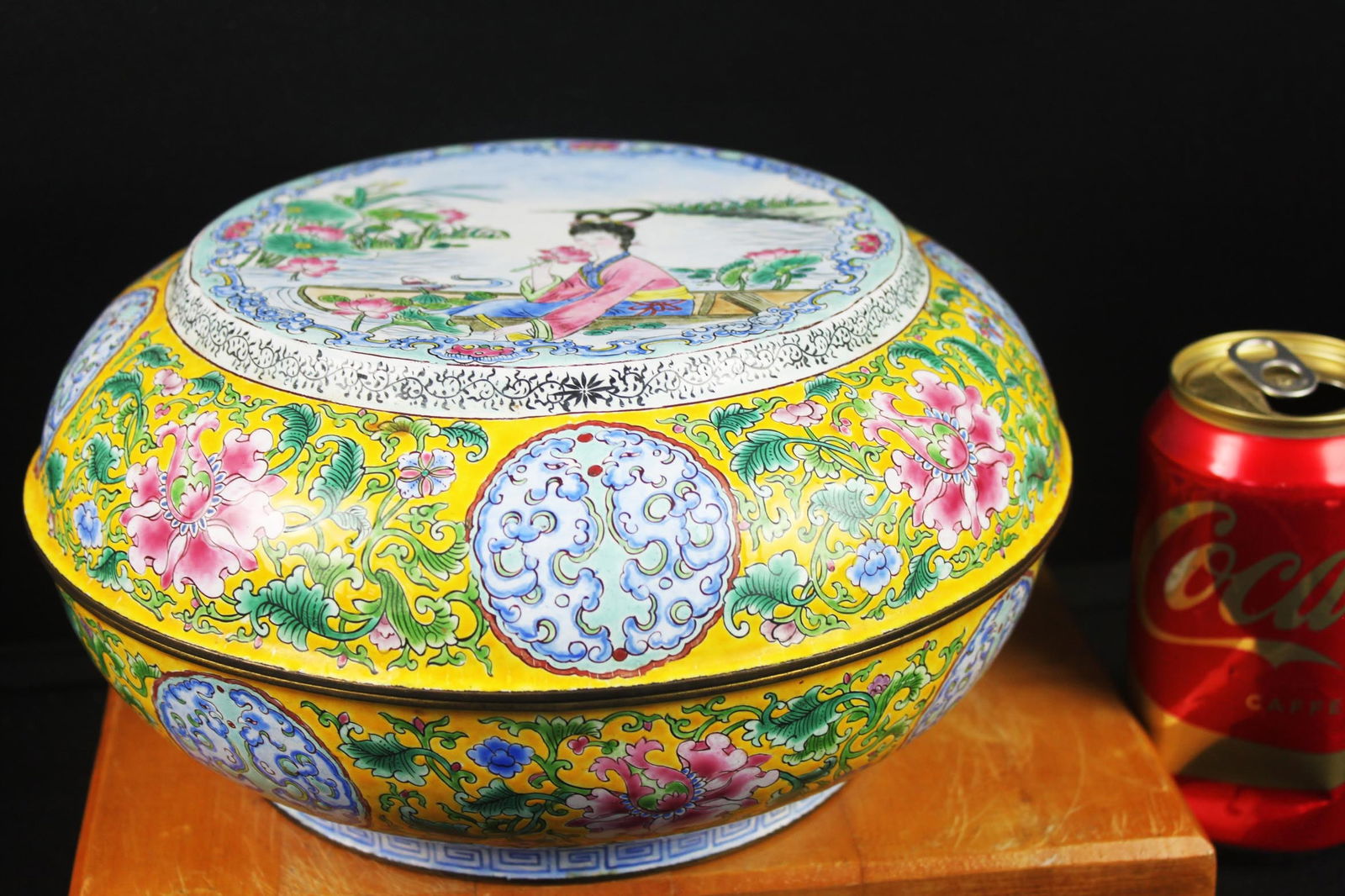 Large Chinese Famille Rose Covered Box — Yellow-Ground Floral Design & Court Lady Scene (1 of 9)