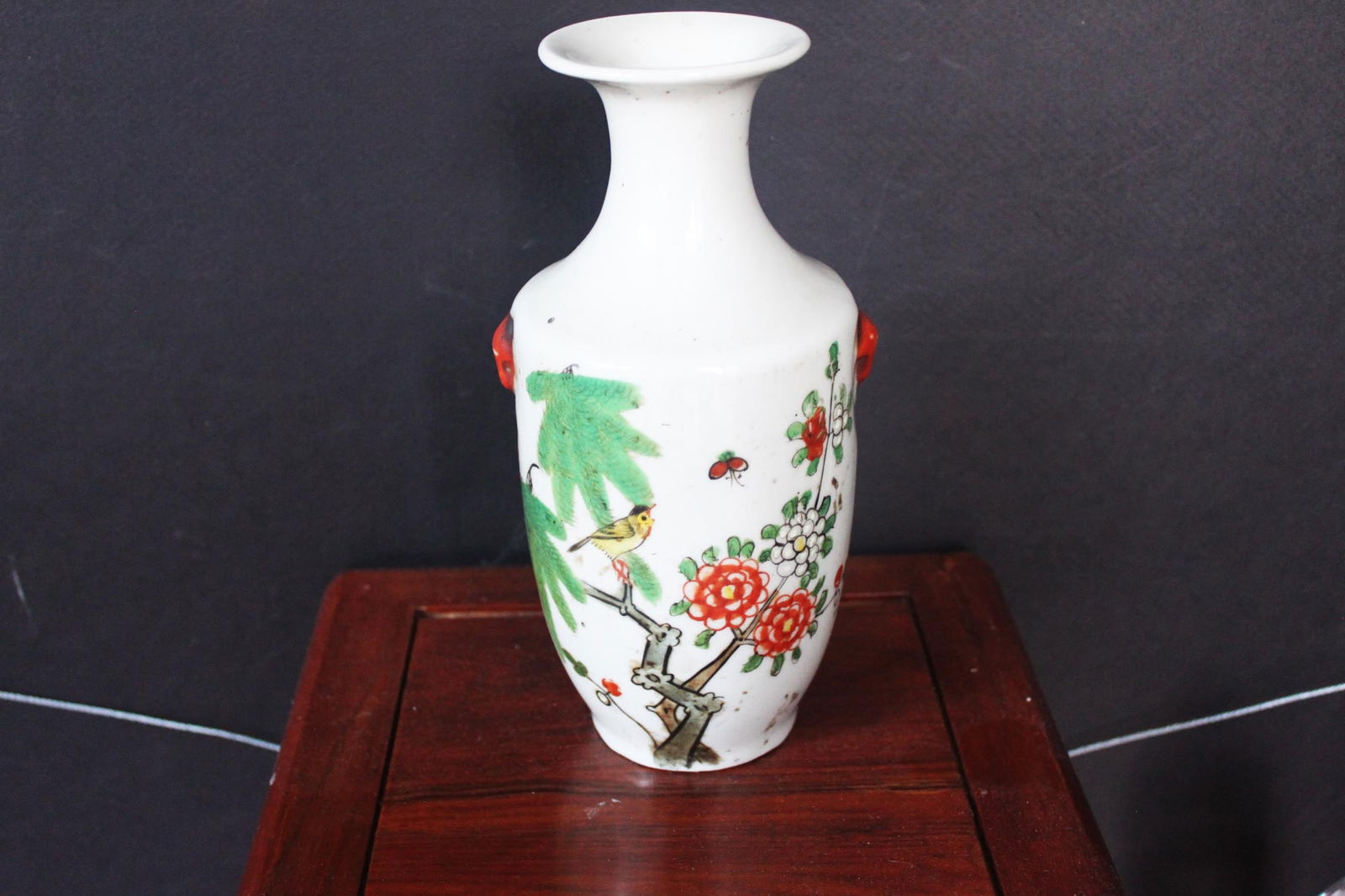 Vintage Chinese Vase Tall wioth bird flowers (1 of 9)