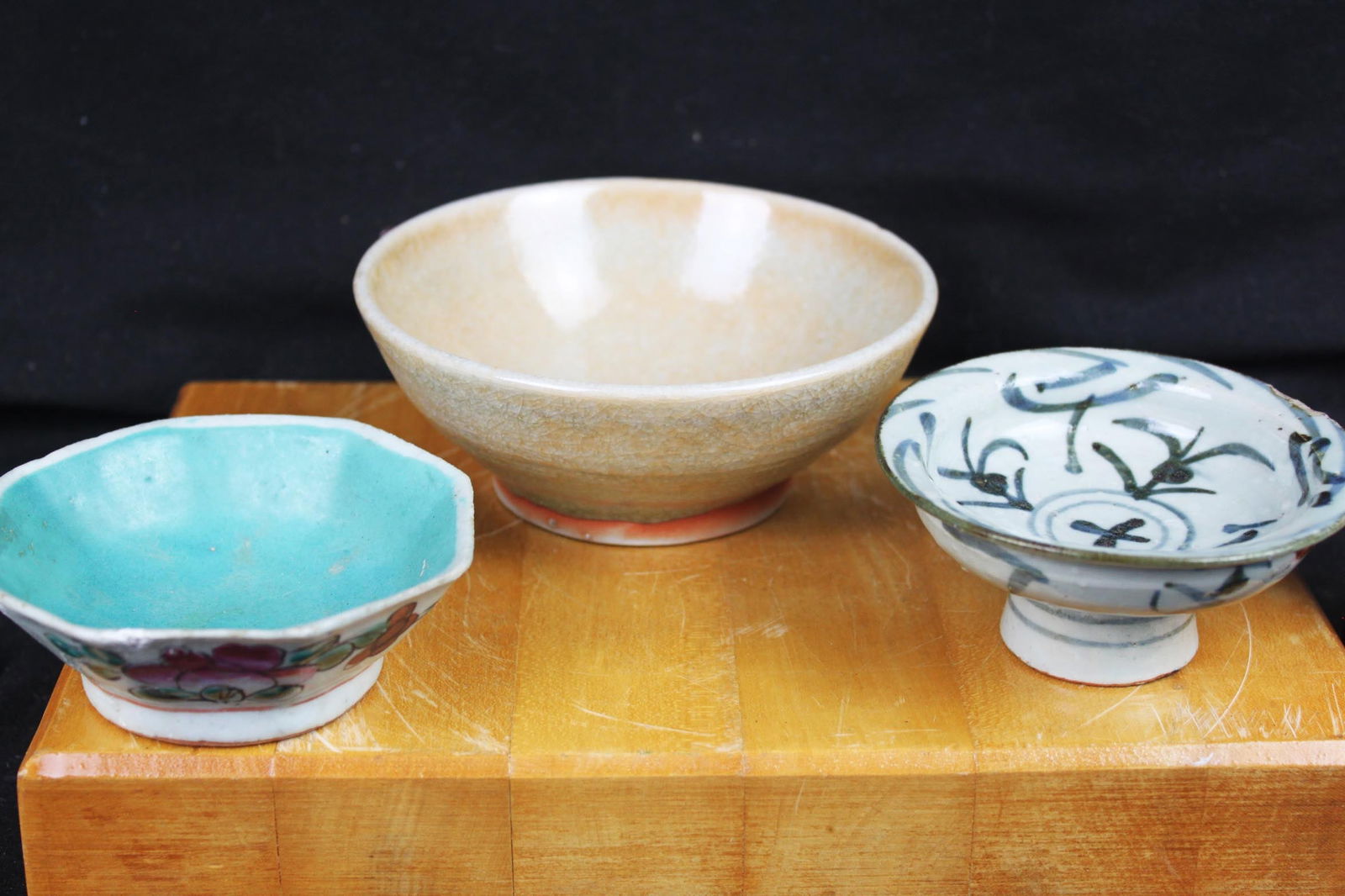 Antique Chinese Porcelain Bowl (1 of 9)