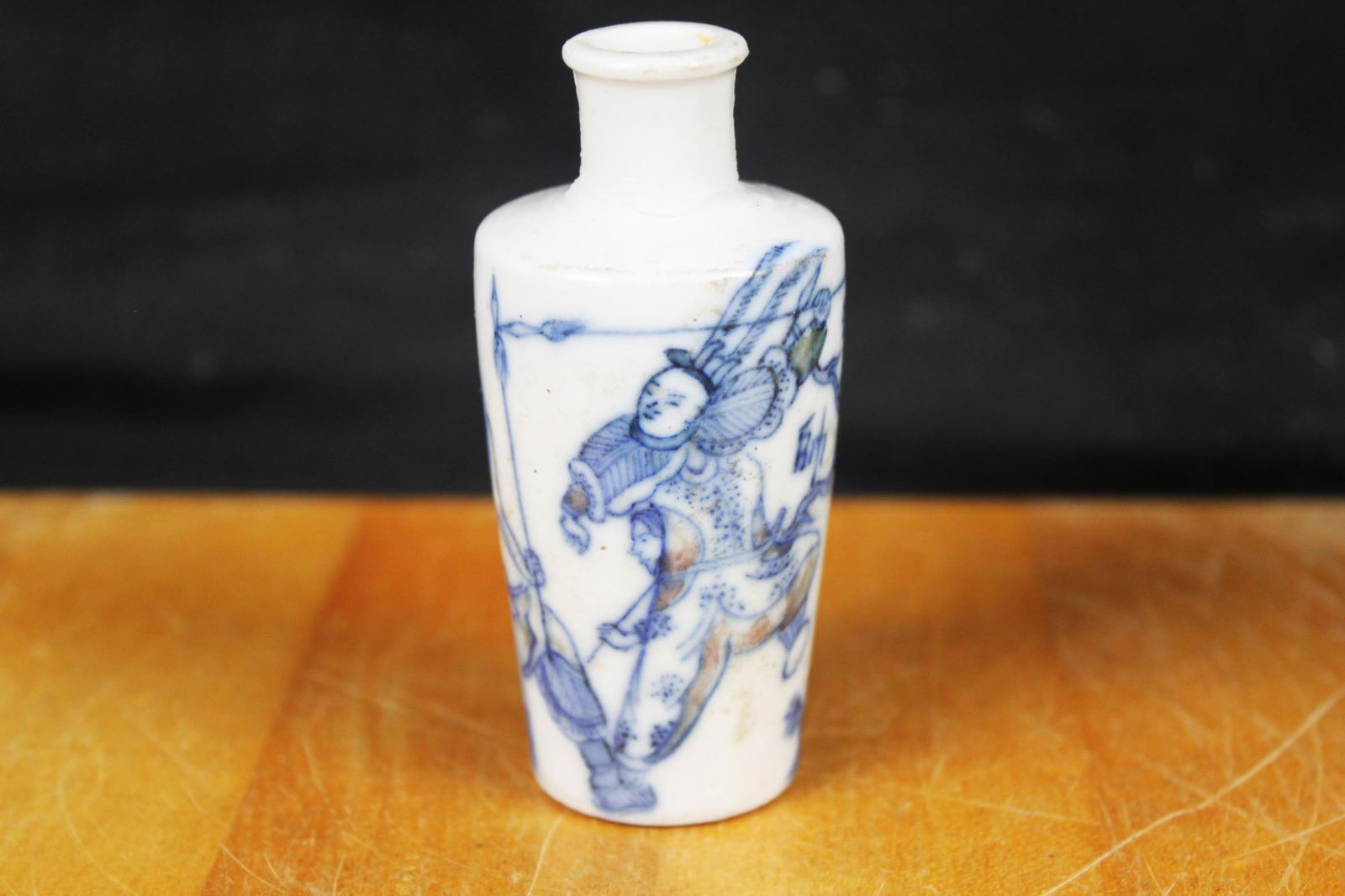 China Blue and White Porcelain Underglaze Colour Figure Stories Snuff Bottle (1 of 10)