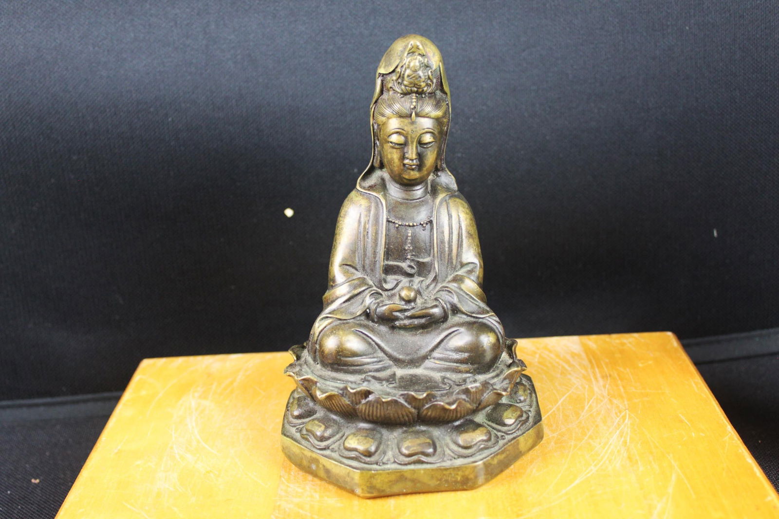 Chinese Bronze Guanyin Bodhisattva Lotus Base Statue, Vintage (1 of 7)