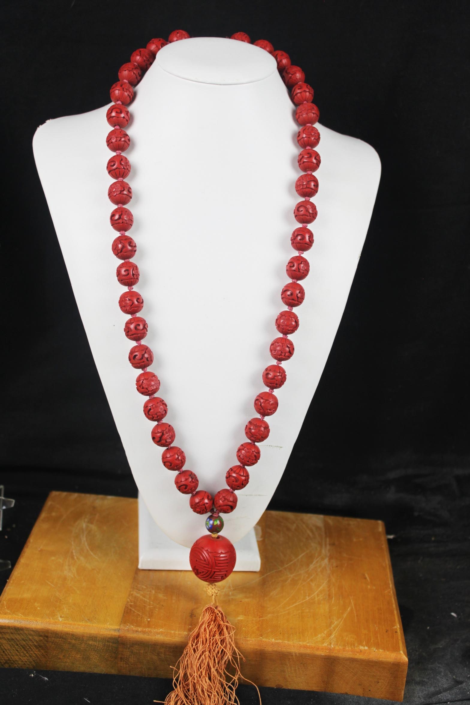 Vintage Chinese Cinnabar Necklace Hand Carved (1 of 7)