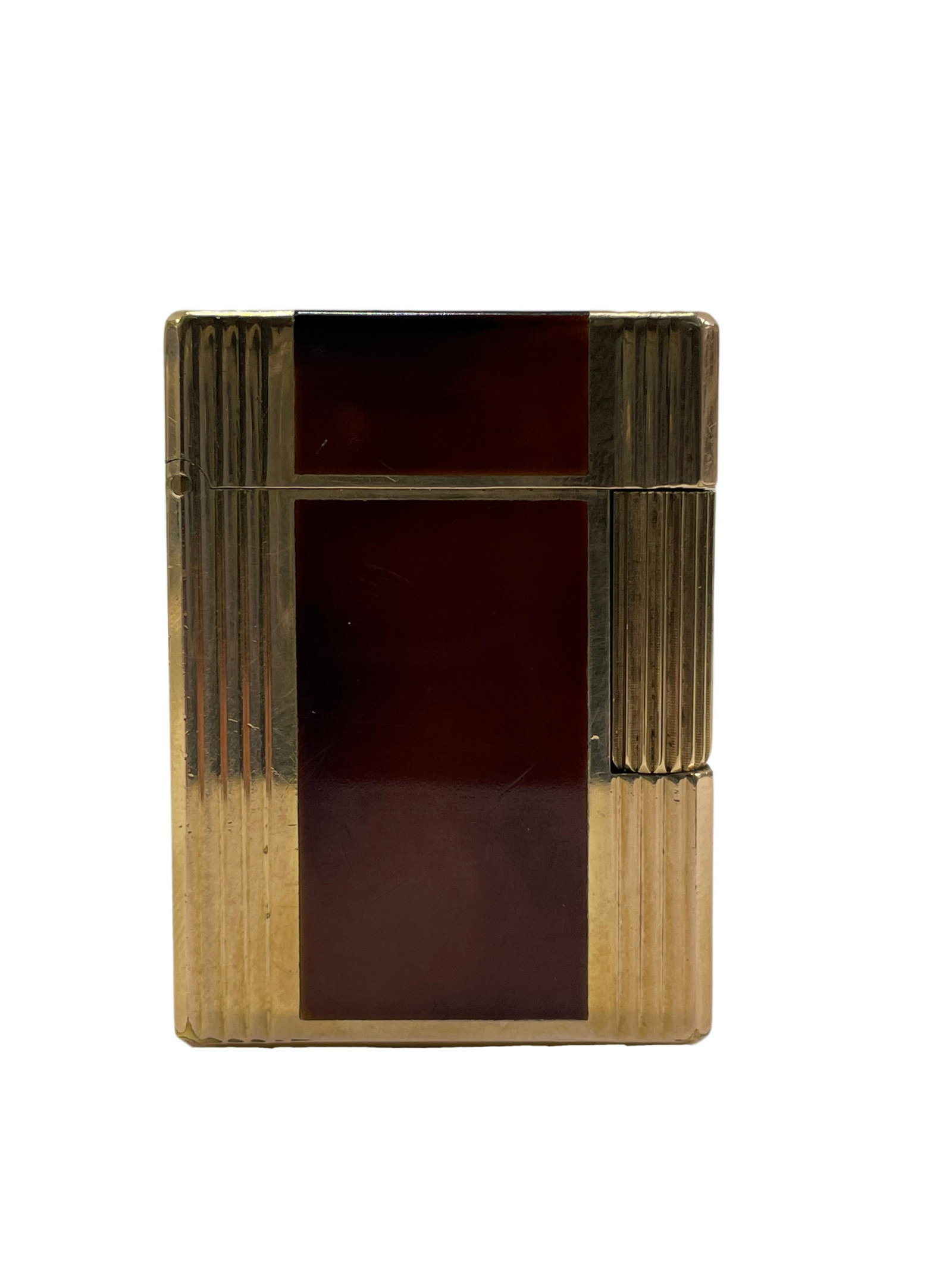 Vintage Dunhill Lacquer Lighter: Vintage Dunhill Lacquer LighterNo Butane, But Does SparkSelling AS IS2" x 1.5"