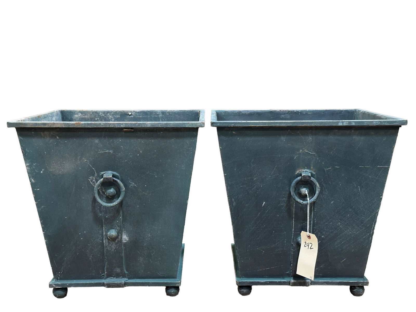 Pair of 2 Large Metal Planters (1 of 4)