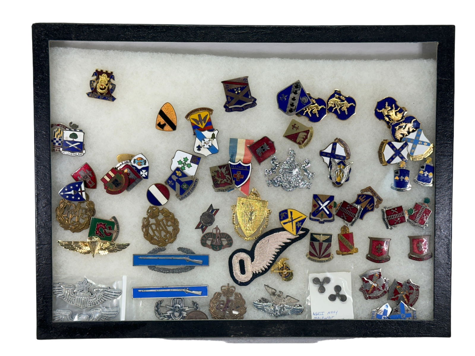 Lot of Assorted Military Pins & Patches (1 of 4)