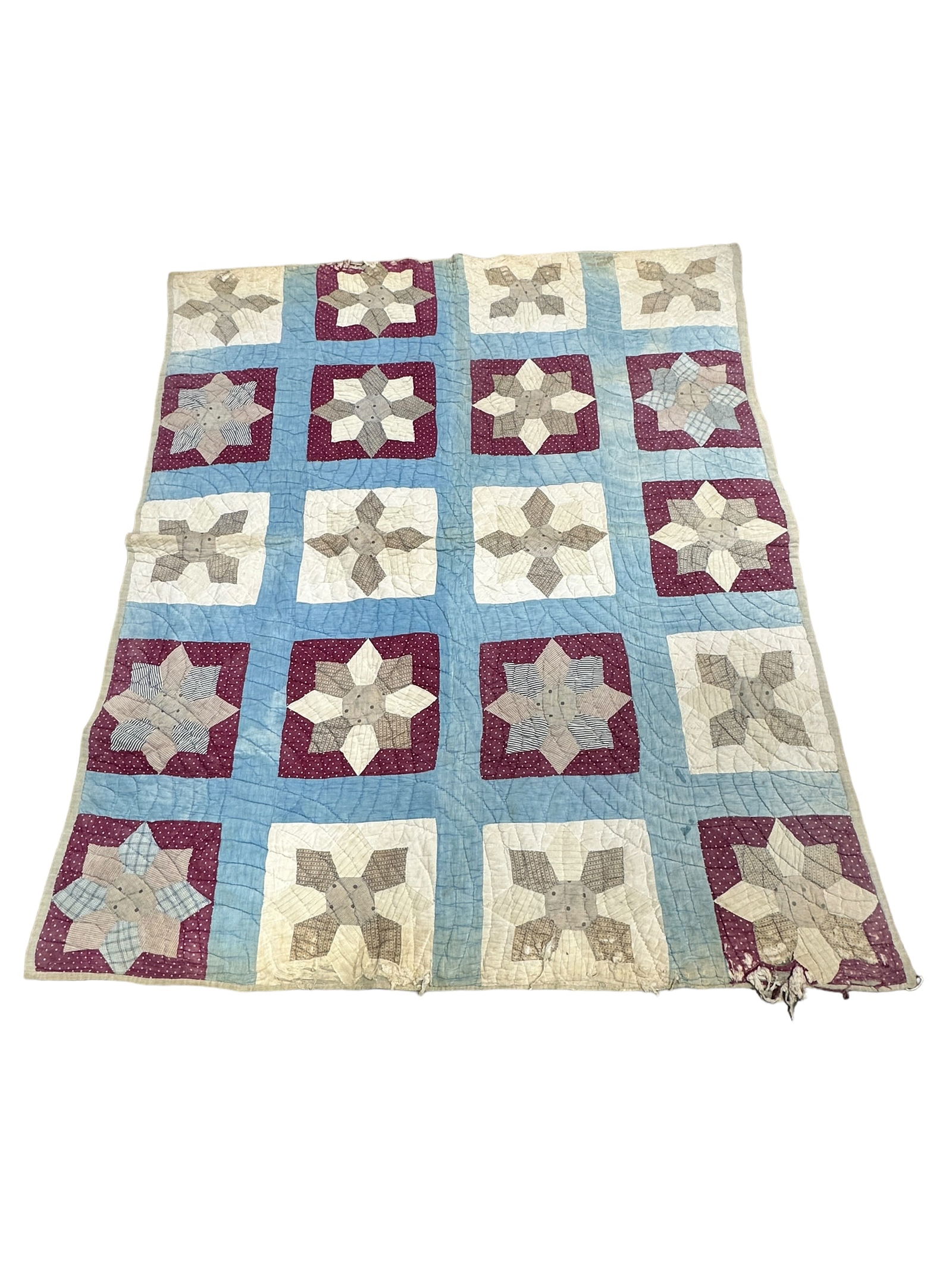 Antique Handmade Quilt w/ Flower Pattern (1 of 7)