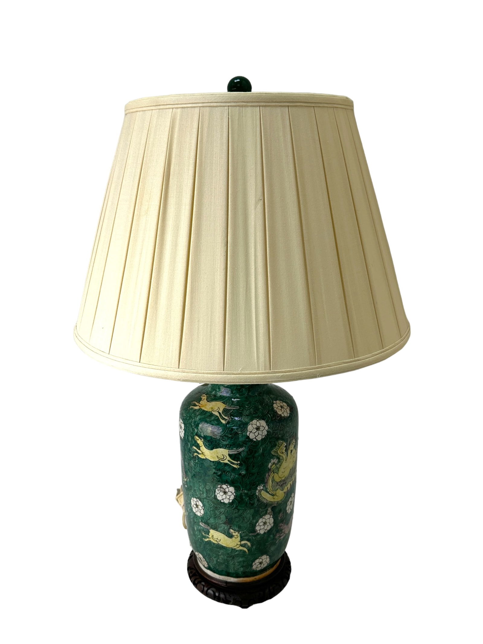 Asian Vase Lamp (1 of 4)
