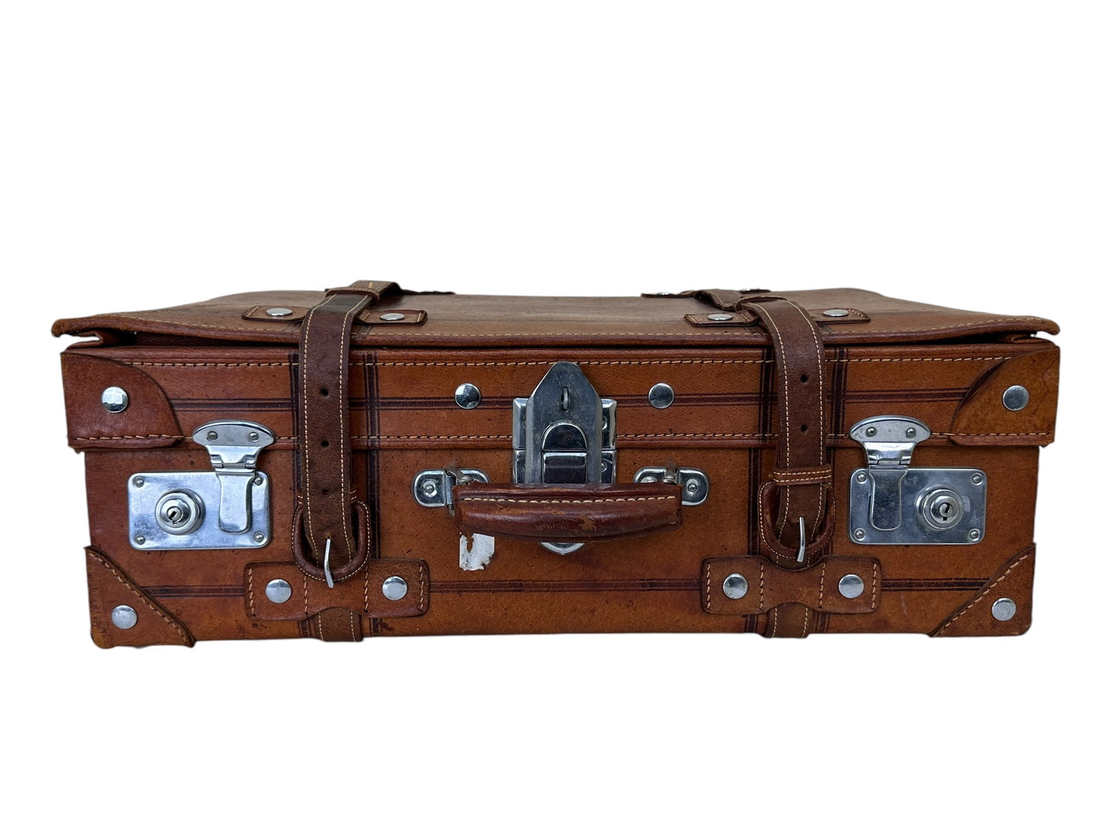 Vintage Leather Golden Leaf Luggage: Vintage Leather Golden Leaf Luggage. Golden Leaf Tag on the inside. Measures 7.25" H x 21" W x 11.75" D.