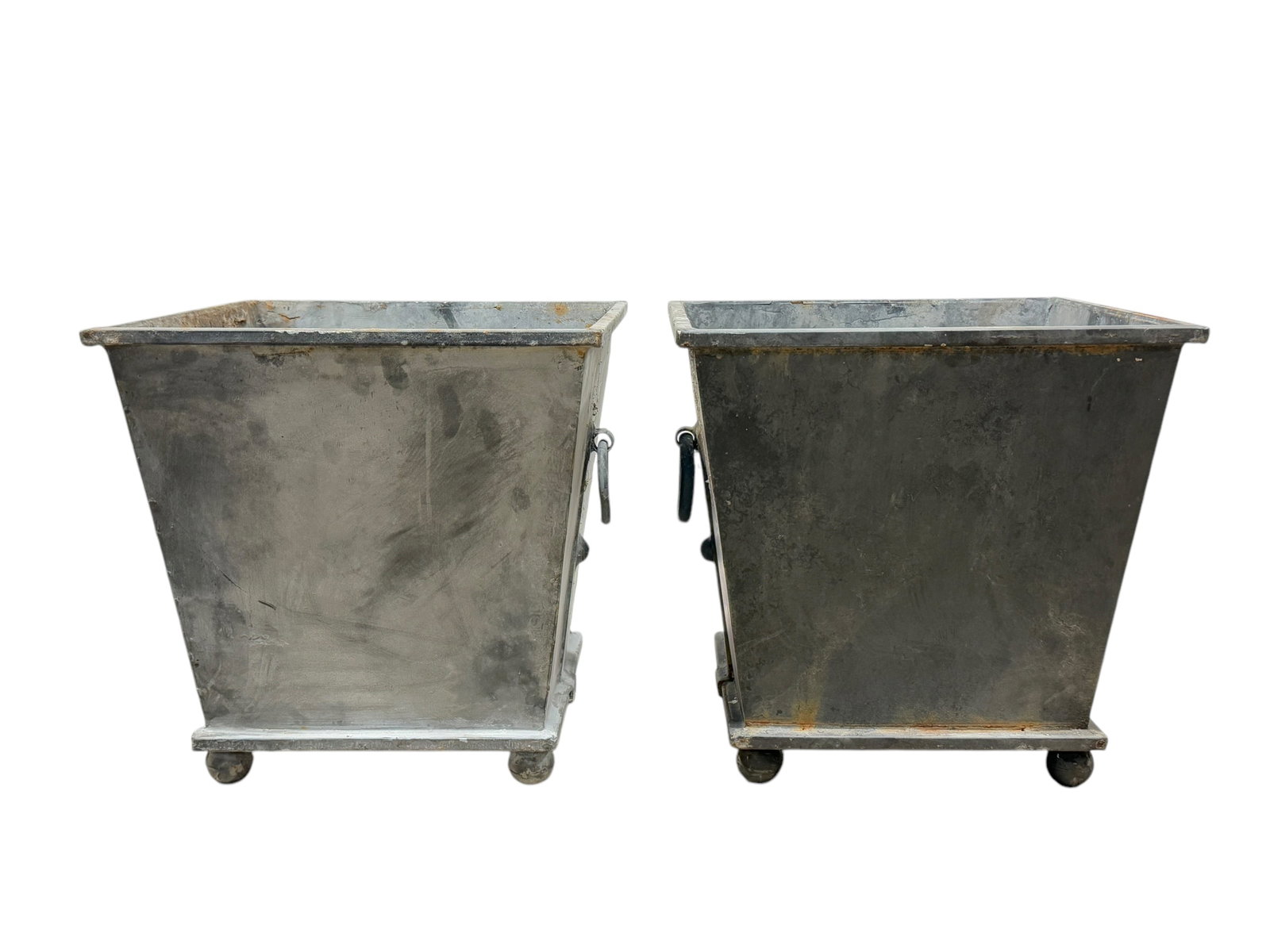 Pair of Large Metal Planters: Pair of Large Metal Planters. Measures 19 1/2" x 19 1/2" x 19 1/2".