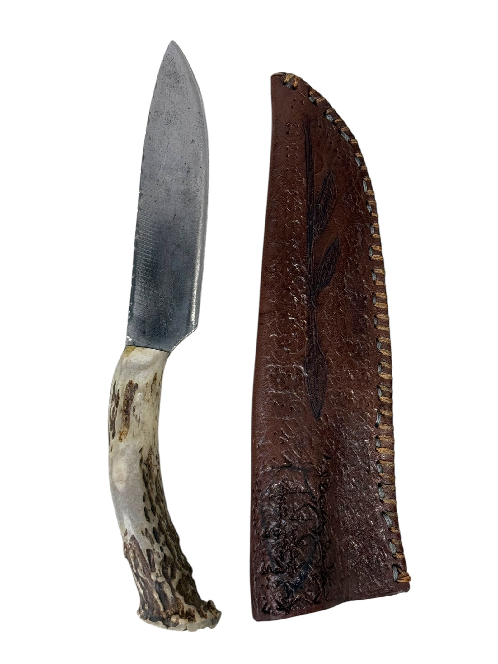 Steve Falls Handmade Elk Antler Handle Knife & Sheath: Steve Falls Handmade Elk Antler Handle Knife & Sheath. Blade made out of machete, Elk antler handle and handmade sheath. Overall measures 10.25" Long and blade measures 5.5" Long.