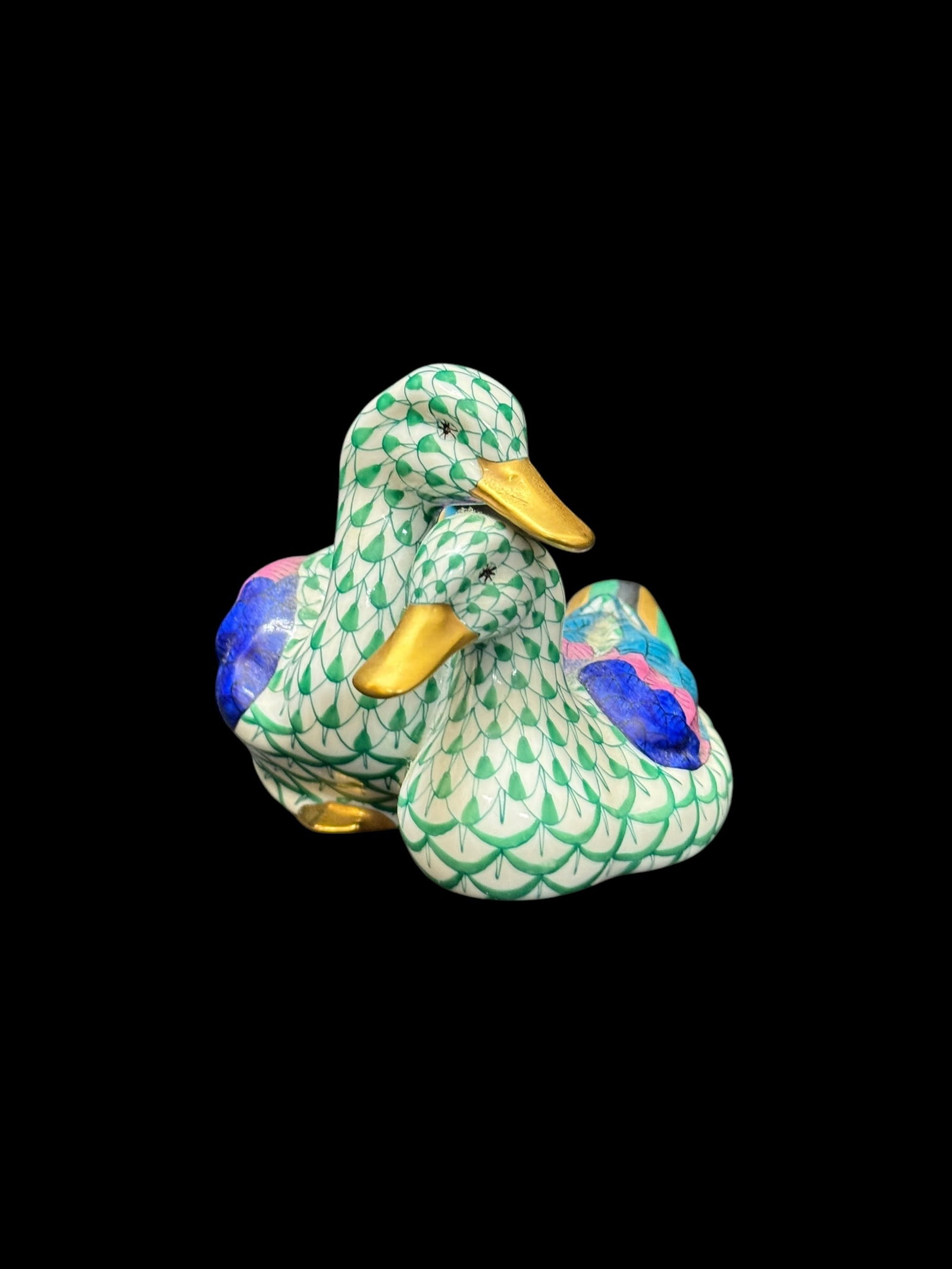 Herend Green "Pair of Ducks" Figurine: Herend Green "Pair of Ducks" Figurine. Marked on the bottom. Measures 2.75" H x 4.5" W.