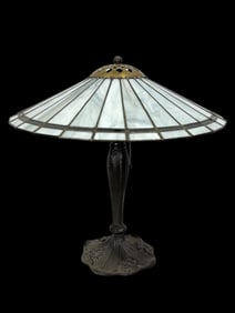 Tiffany Style Stained Glass Table Lamp