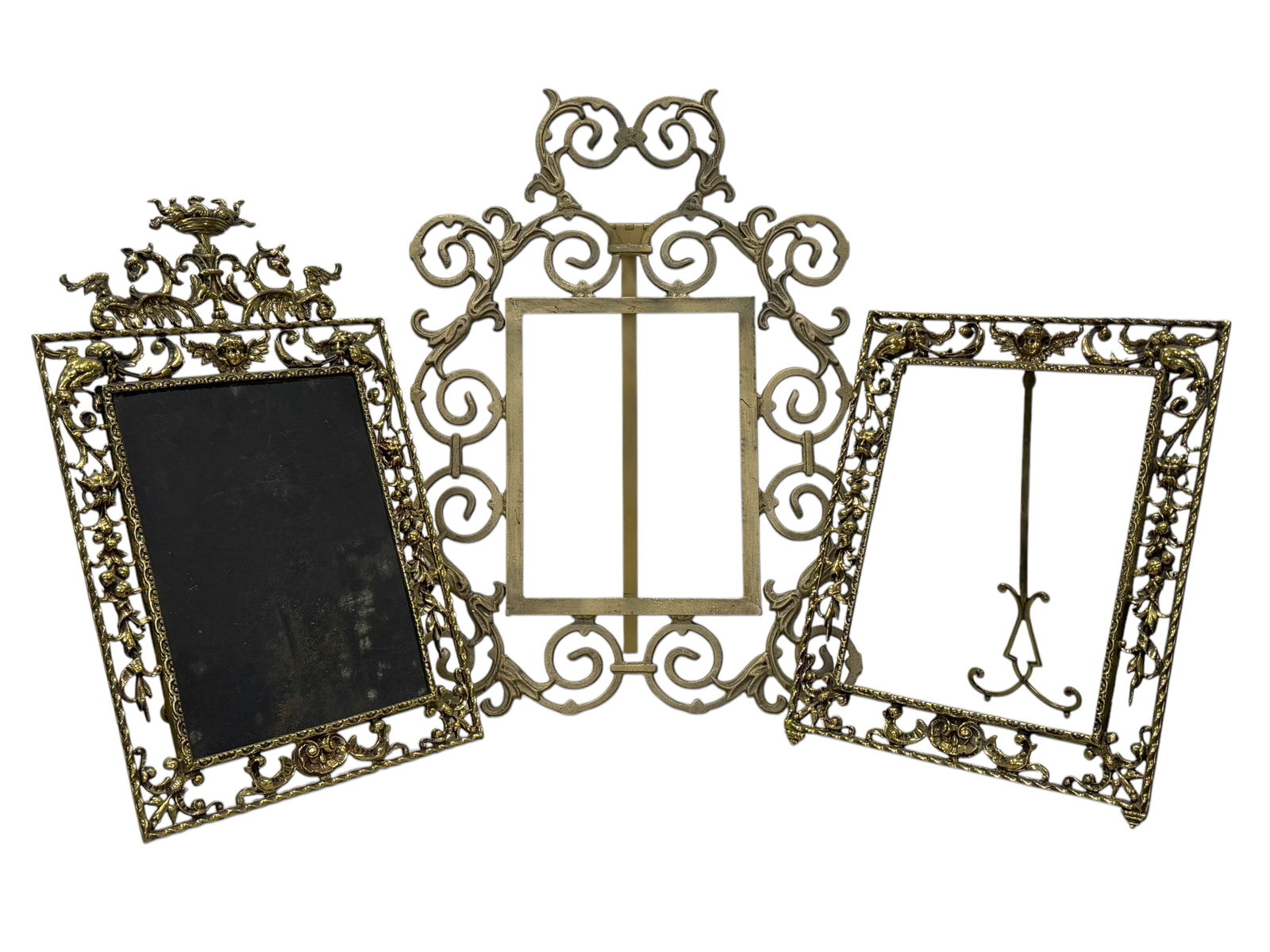 Group of 3 Vintage Frames: Group of 3 Vintage Frames. Measurements follow as pictured: 18.5" x 14.5" , 23.25" x 15" & 28" x 19.5".