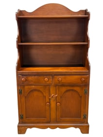 Willett Golden Beryl Maple Hutch