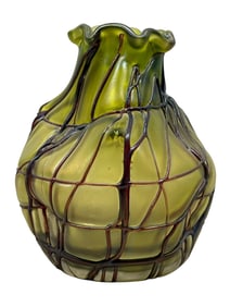 Loetz Kralik Cardiac Green Iridescent Veined Glass Vase
