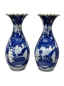 Pair of Blue & White Chinoiserie Meiji Imari Ruffled Edge Vases