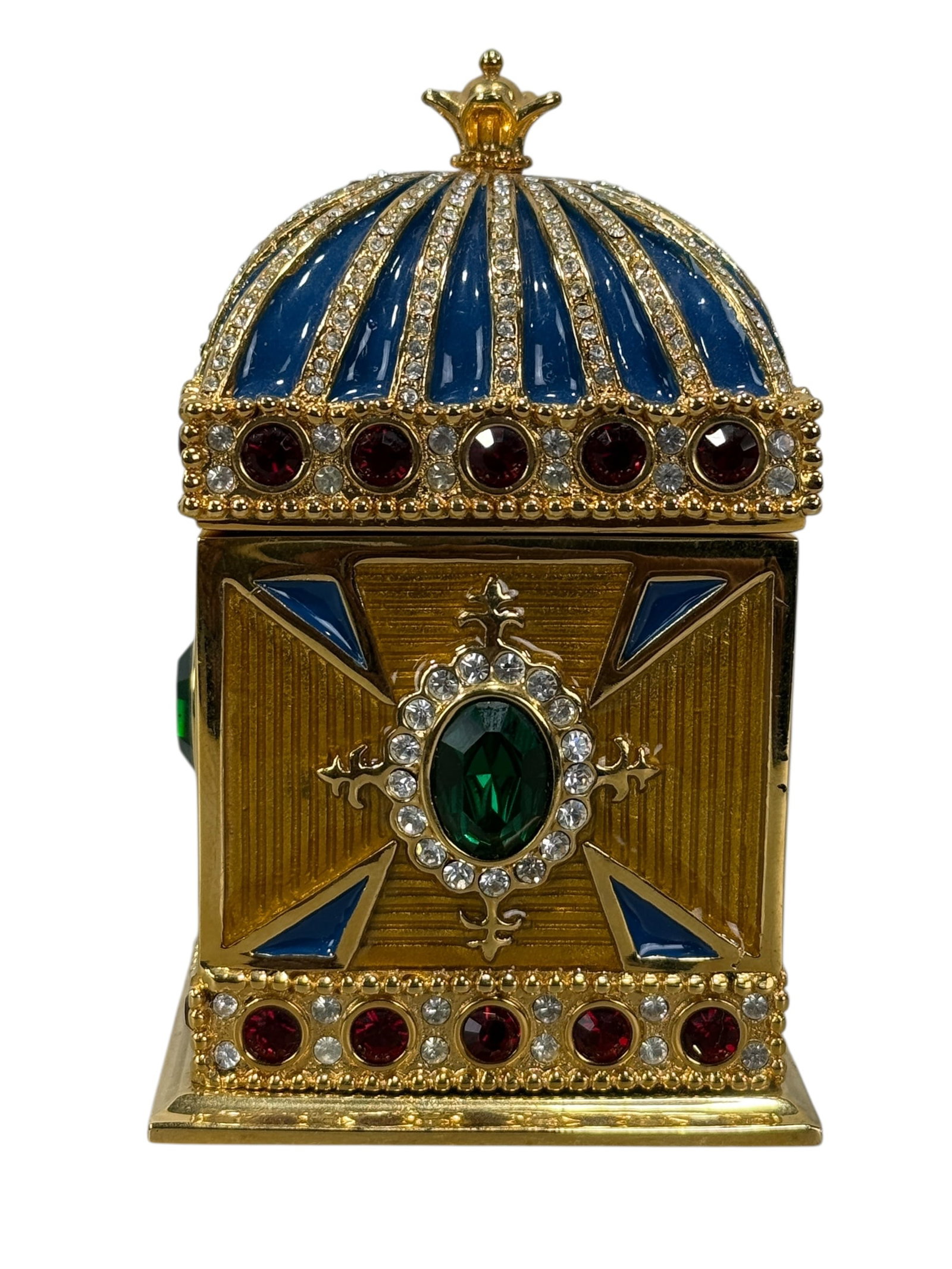 Wendy Reed Miniature Beatrice Box: Wendy Reed Miniature Beatrice Box. Hand enameled, set with swarovski crystals and has a 22k gold finish. Design inspired by antique European jewelry and objets d'art. Inspired by a brooch given to Que