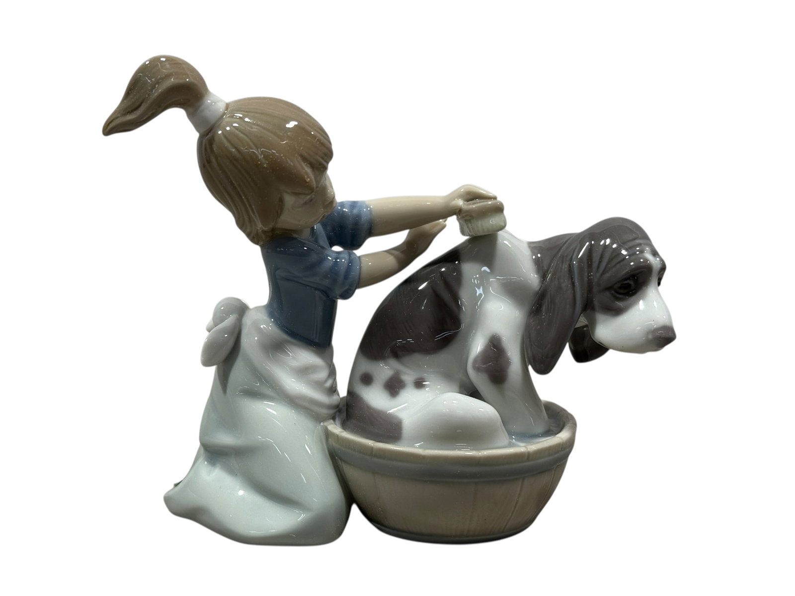 Lladro "Hashful Bather" Figurine 5455 w/ Orig. Box: Lladro "Hashful Bather" Figurine 5455 w/ Orig. Box. Measures 5" H x 5.5" W x 3" D.