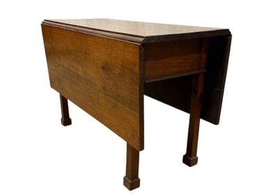 Late 18th C. American Chippendale Drop Leaf Table