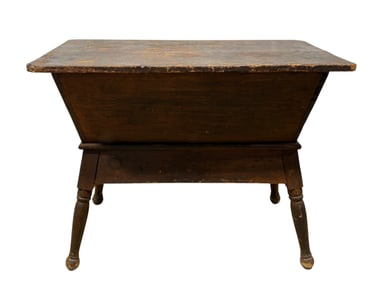 Primitive Dough Box on Legs w/ Lid