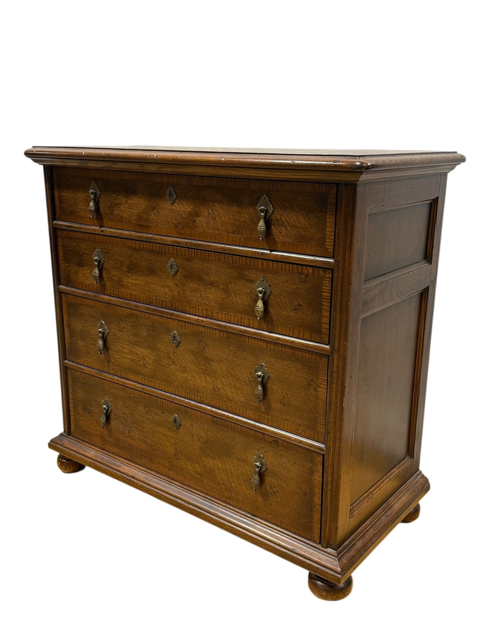 Henredon Jacobean Style 4 Drawer Chest: Henredon Jacobean Style 4 Drawer Chest. Marked Henredon in the top drawer. Measures 30.25" H x 32" W x 16" D.