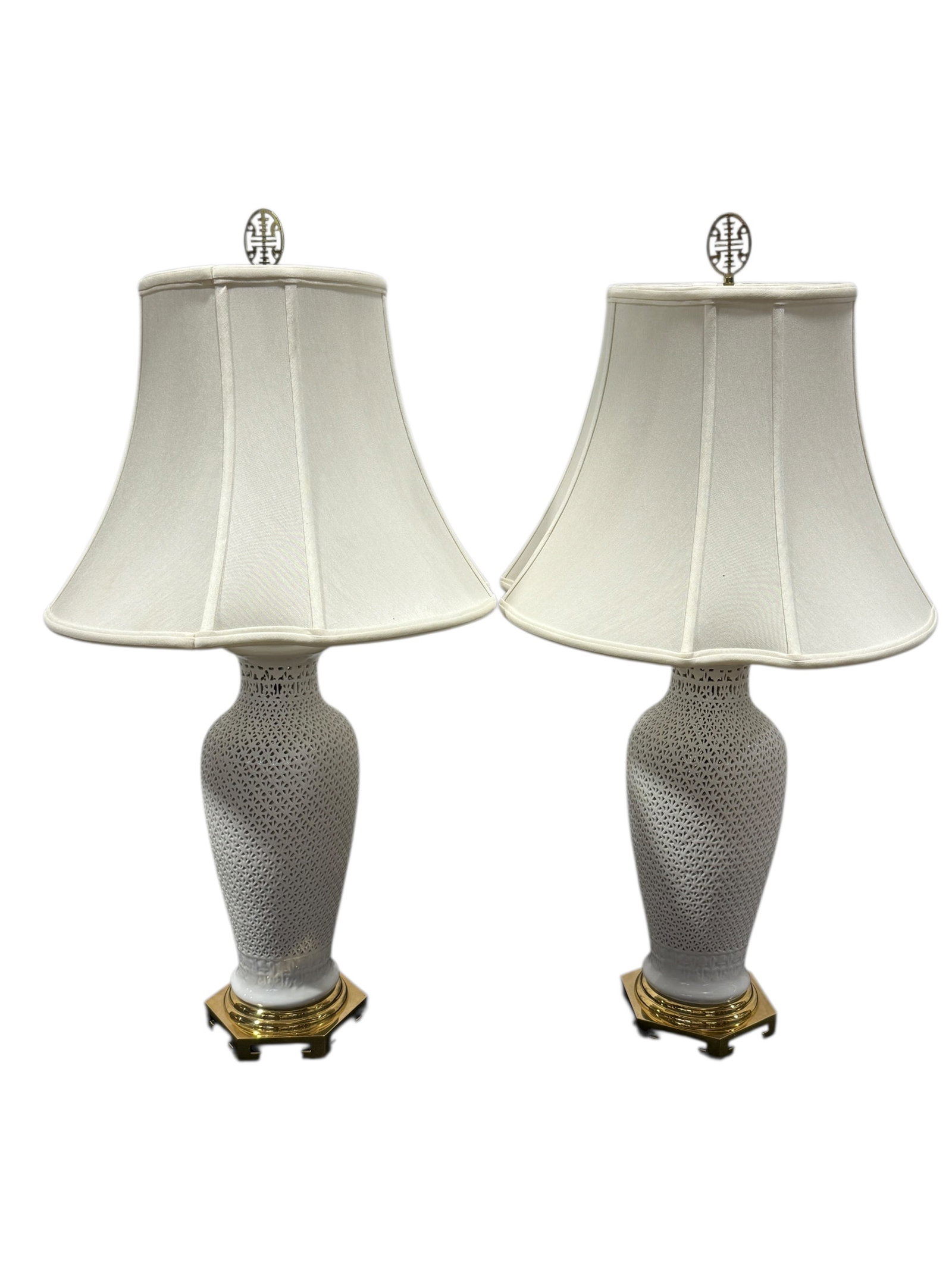 Pair of Reticulated Pierced Table Lamps: Pair of Reticulated Pierced Table Lamps. Roseart lamp shades. Measures 30.5" Tall.