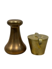 7lb Avery Scale Weight & 19th C. Nesting Scale Weight Set