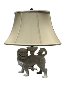 Porcelain Foo Dog Table Lamp