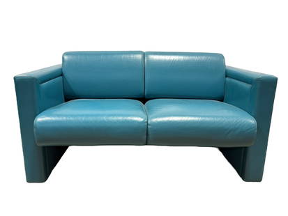1980s Trix & Robert Haussmann for Knoll Italian 2-Seater Sofa: 1980s Trix & Robert Haussmann for Knoll Italian 2-Seater Sofa. Leather. Made in Italy sticker on the underside. Measures 28.75" H x 54.5" W x 33.5" D. Showing wear from use (see photos).