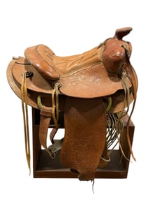 Saddle King of Texas Horse Saddle w/ Stand