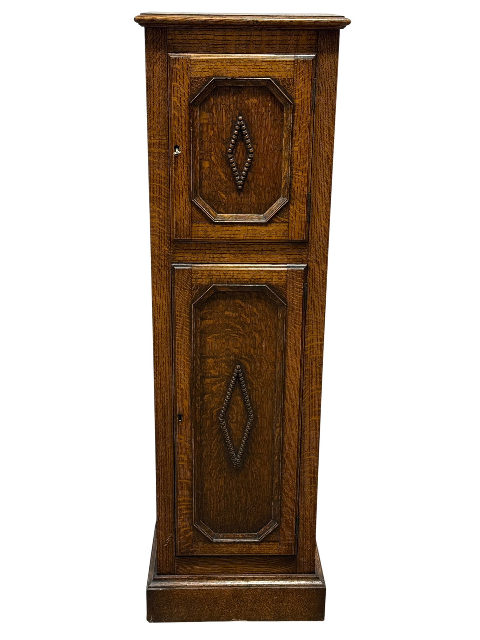 Early 1900s Tiger Oak 2 Door Cabinet (1 of 8)