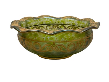 Uranium Green Scalloped Edge Bowl
