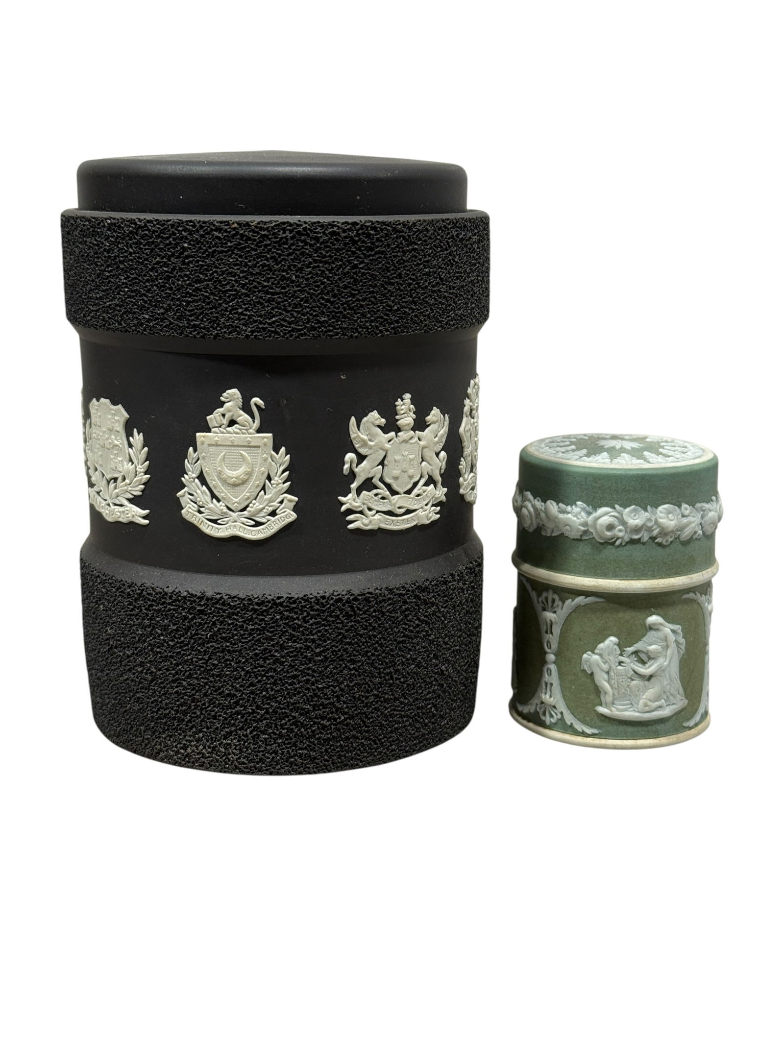 2 Wedgwood Jasperware Cylinder Humidor Boxes (1 of 12)