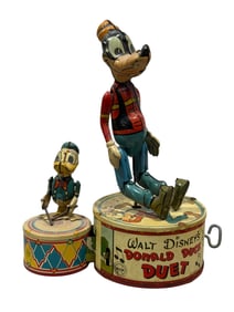 1946 MARX Walt Disney Tin Wind-Up Donald Duck Duet Toy