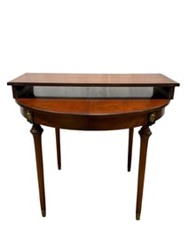 Round Top French Louis XV Style Table w/ 1 Leaf