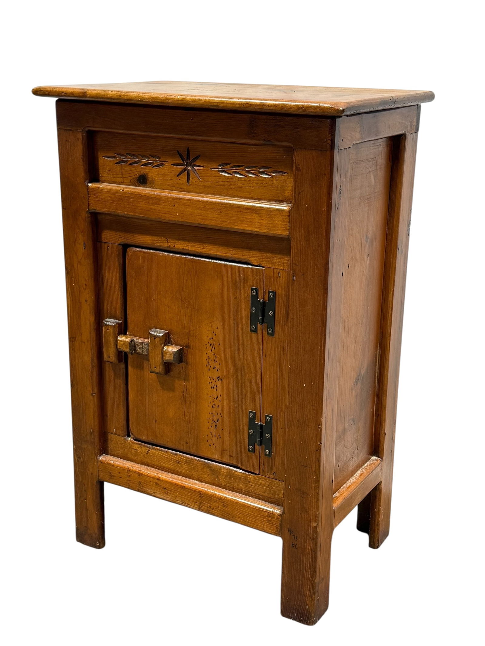 Habersham Plantation Pine Ice Box (1 of 9)