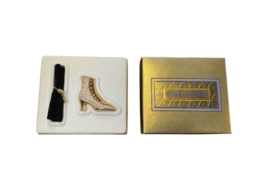 Estee Lauder "Victorian Shoe" Solid "Beautiful" Perfume Compact